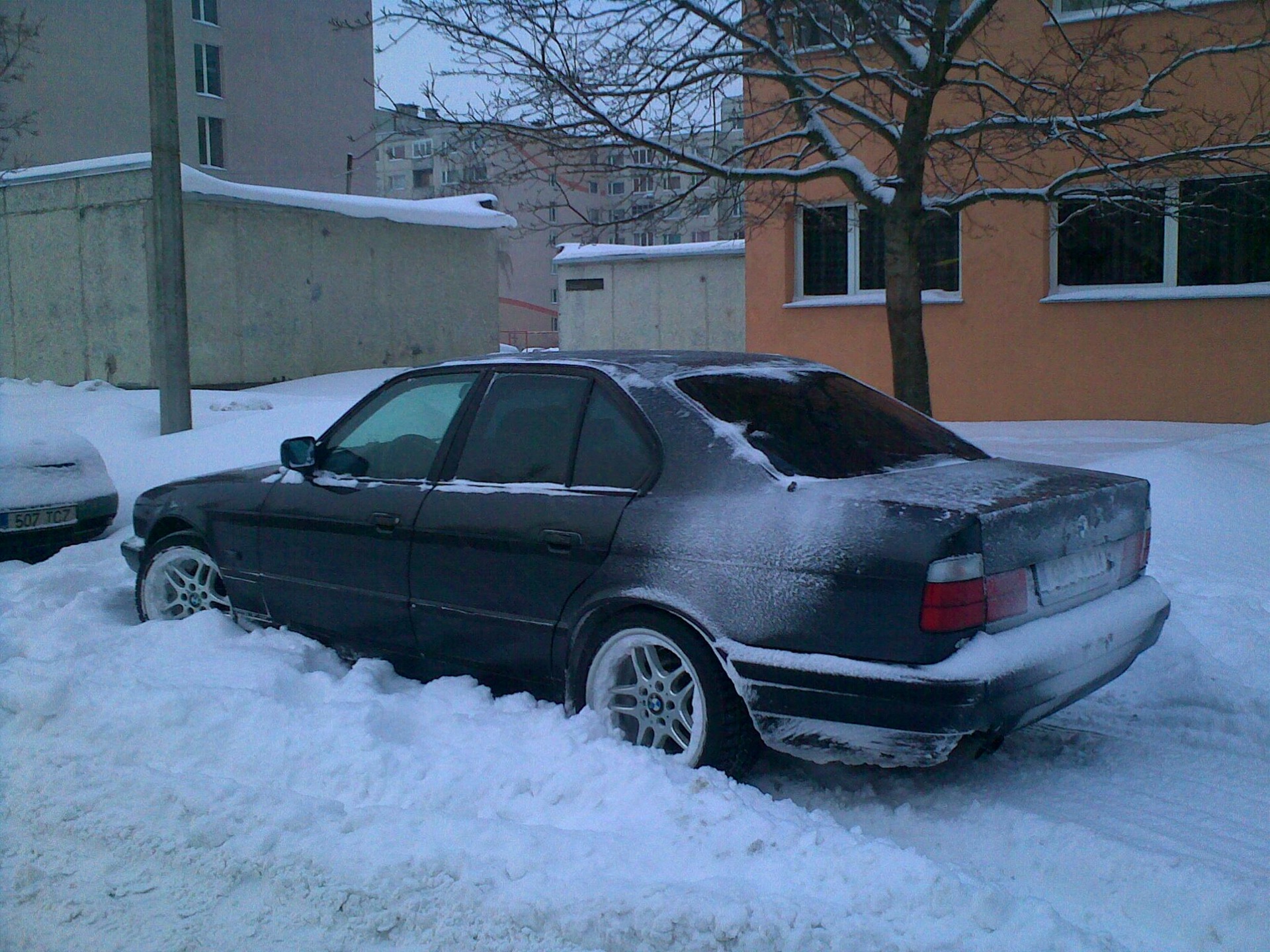 BMW e34 зима