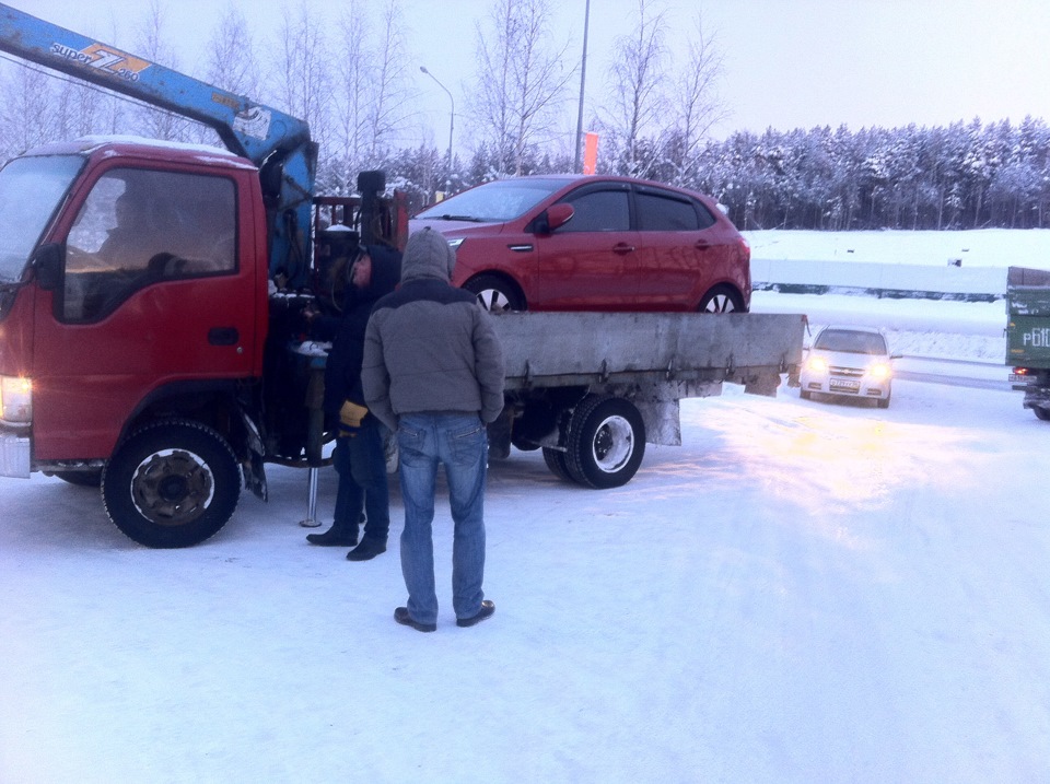 Выскочил правый привод со стороны коробки. — KIA Rio (3G), 1,6 л, 2012 ...