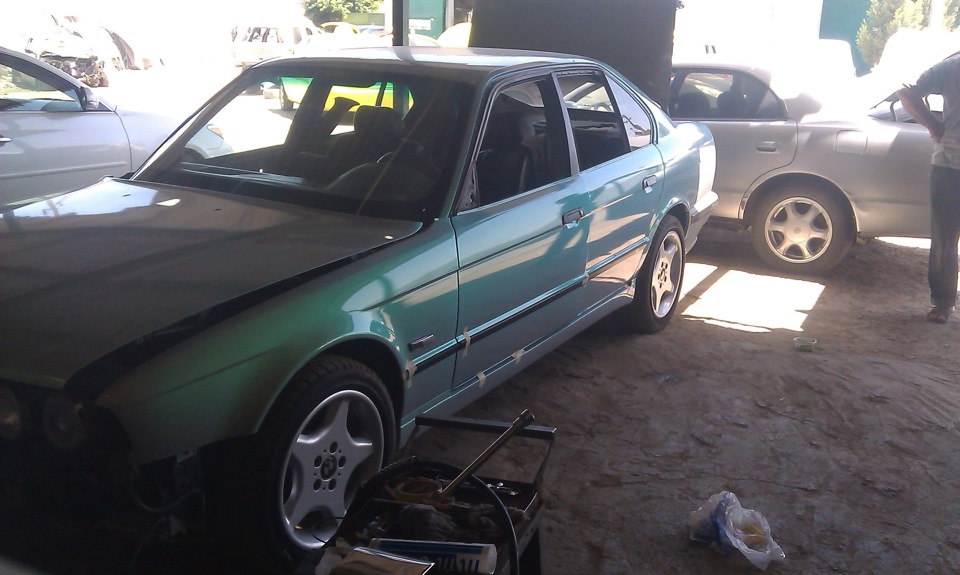 Покраска в хамелеон Mipa — BMW 5 series (E34), 4,4 л, 1993 года ...