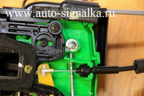 813711R000 Тросик открывания водительской двери KIA HYUNDAI | Запчасти ...