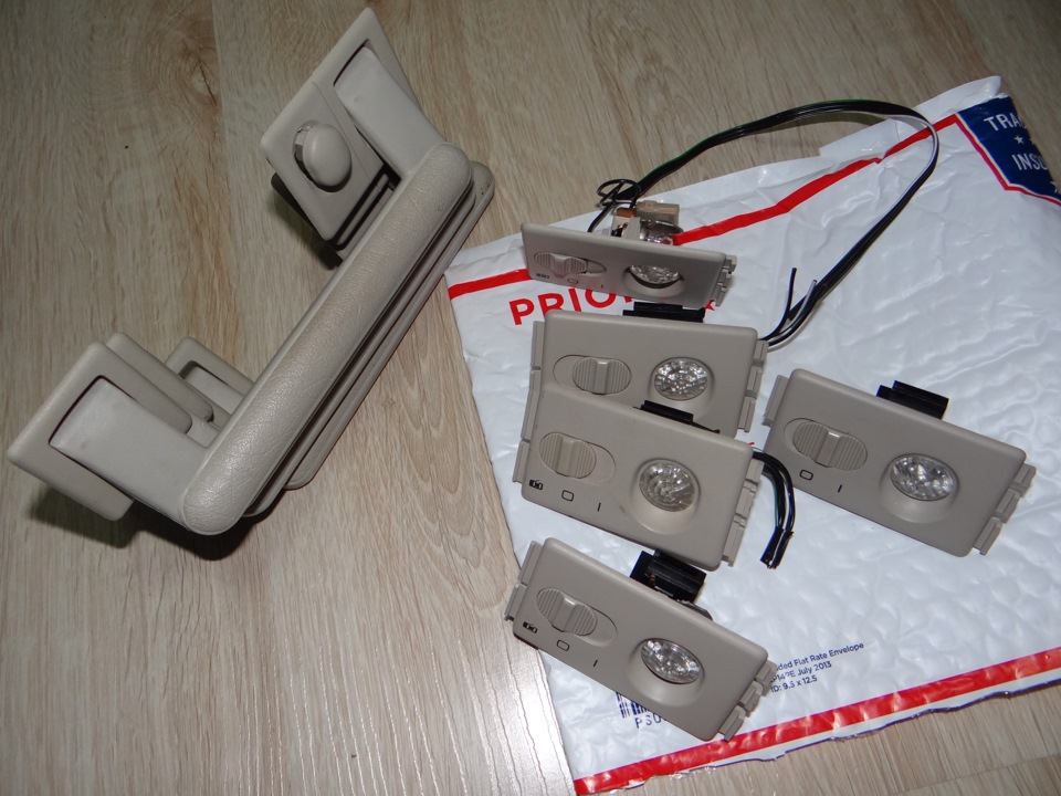 Еще больше плафонов в потолок! Плафоны в ручках Audi 80 — Audi 80 (B3 ...