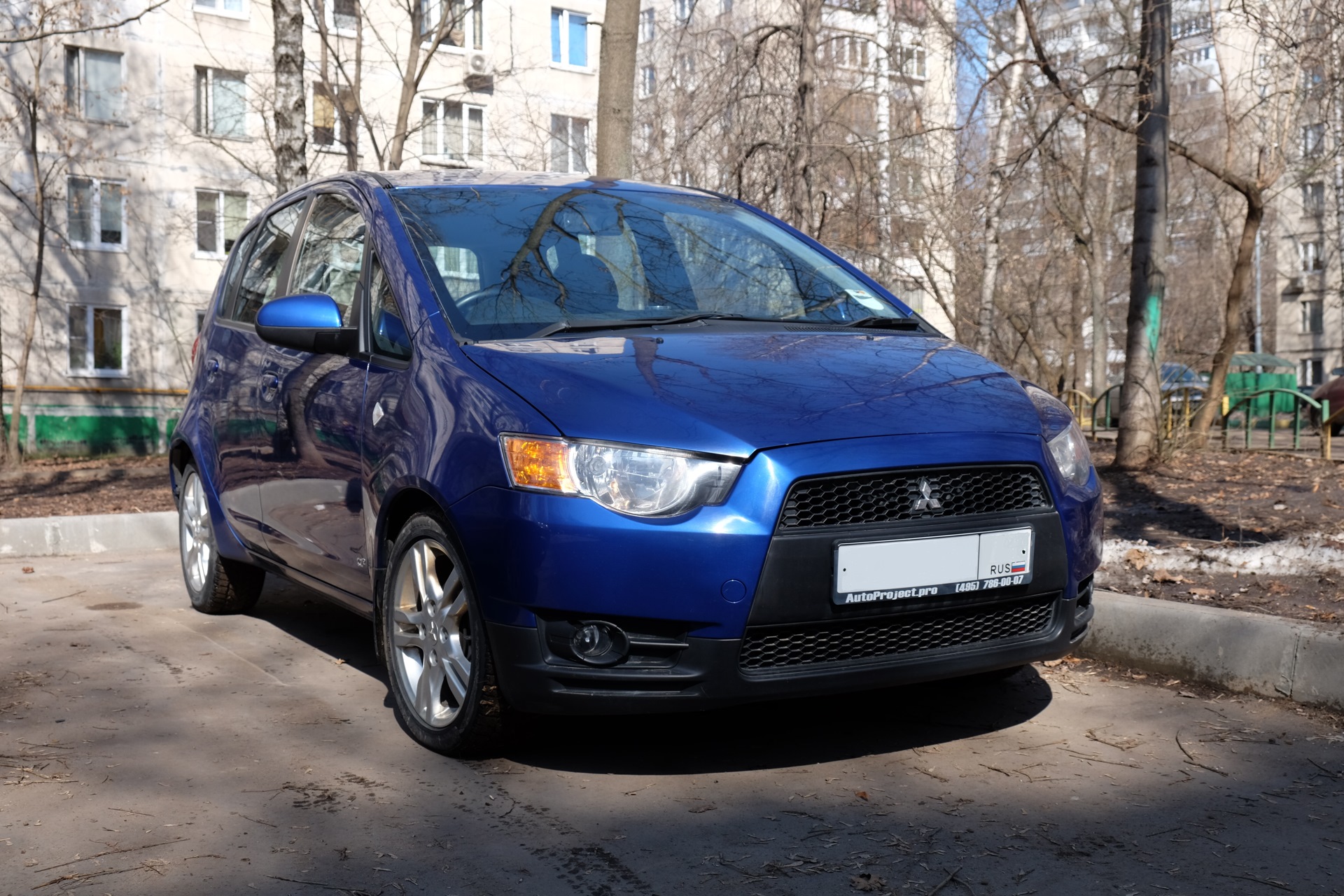 Митсубиси кольт z30. Mitsubishi Colt 2009. Митсубиси Кольт 2009. Митсубиси Кольт синий. Мицубиси Кольт 1.3 2002.