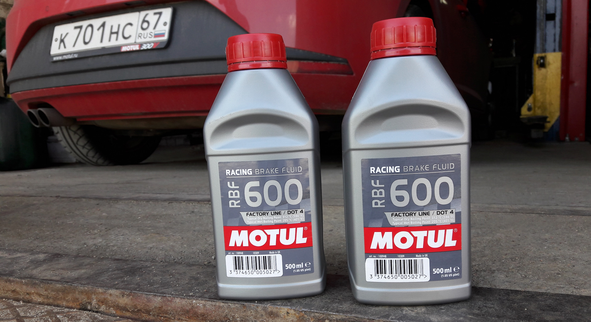 Тормозная жидкость для дизеля. Тормозная жидкость 600. Motul 600. Тормозная жидкость 5.1. Dot 4 class 6 Motul.