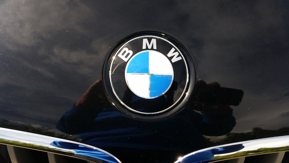 BMW symbol