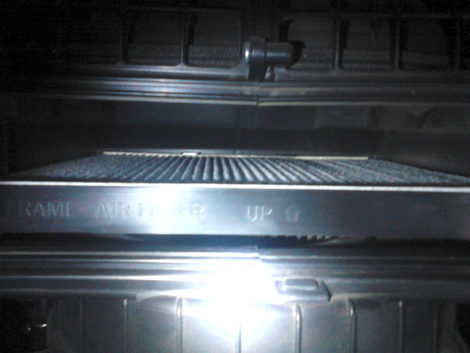 Замена салонного фильтра. — Hyundai Solaris (1G), 1,6 л, 2012 года ...