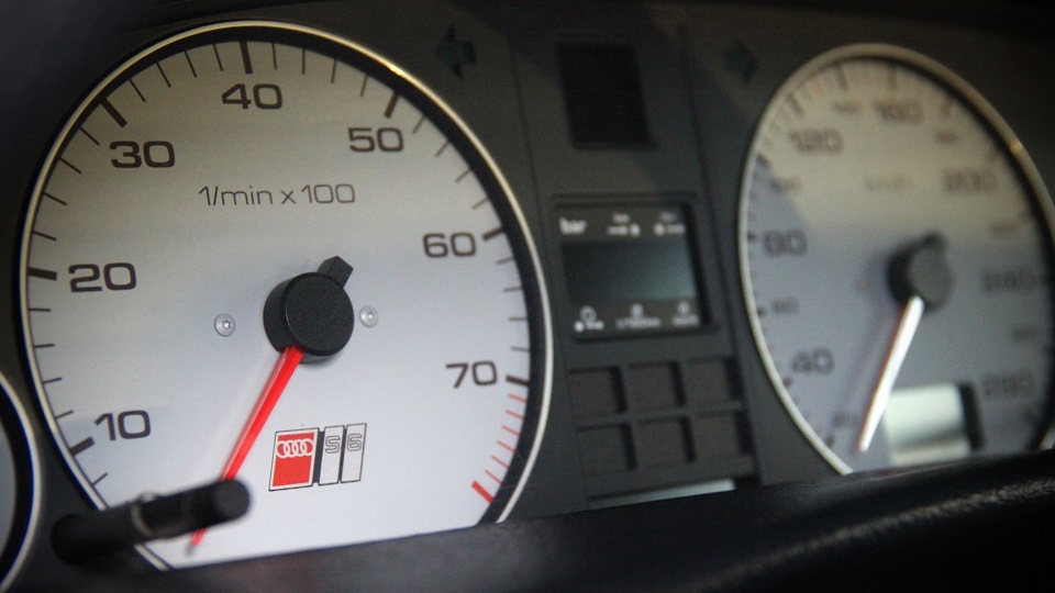 Показания давки турбины дизеля a6 c4 2.5 tdi на приборке S6 c4 2.2 ...