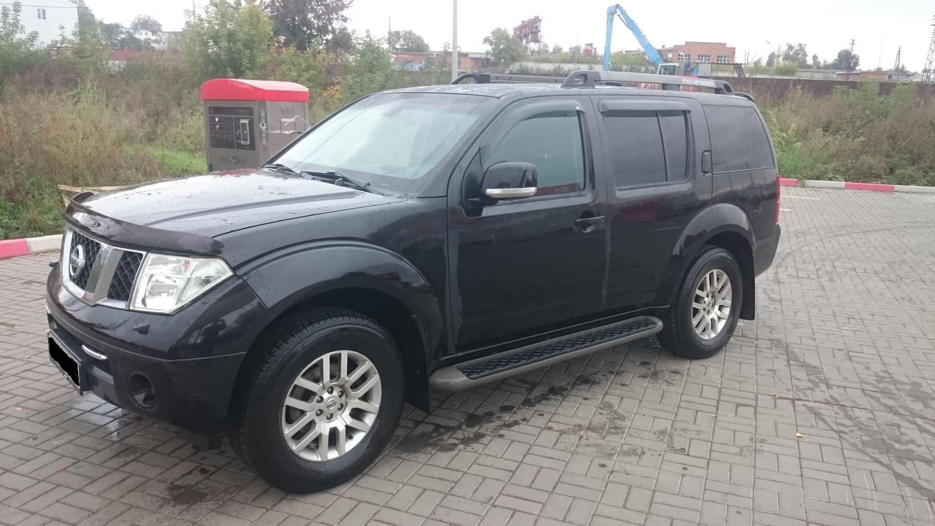 Ниссан патфайндер 2010 год. Nissan Pathfinder 1998. Ниссан Патфайндер 2.5d se. Пафик. Пафик авто.