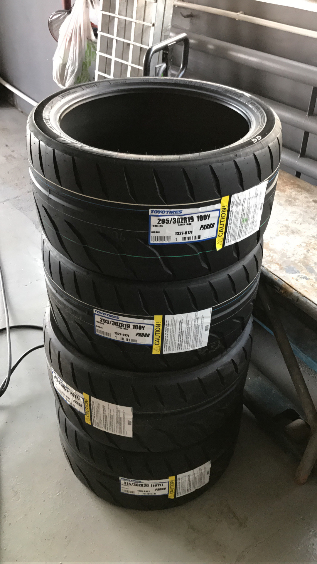 Резина Toyo Proxes R888R под заказ — JCsportline на DRIVE2