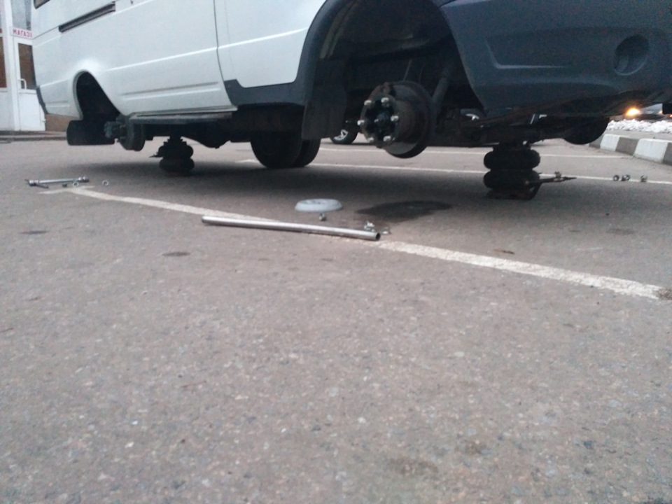 Хороший шиномонтаж и плохая резина… — ГАЗ Газель, 2,9 л., 2015 года ...