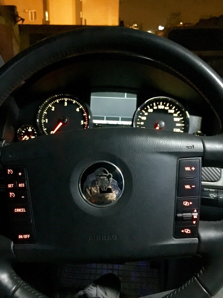 Наклейка Hofele на руль и шиномонтаж в РЛД — Volkswagen Touareg (1G), 2 ...