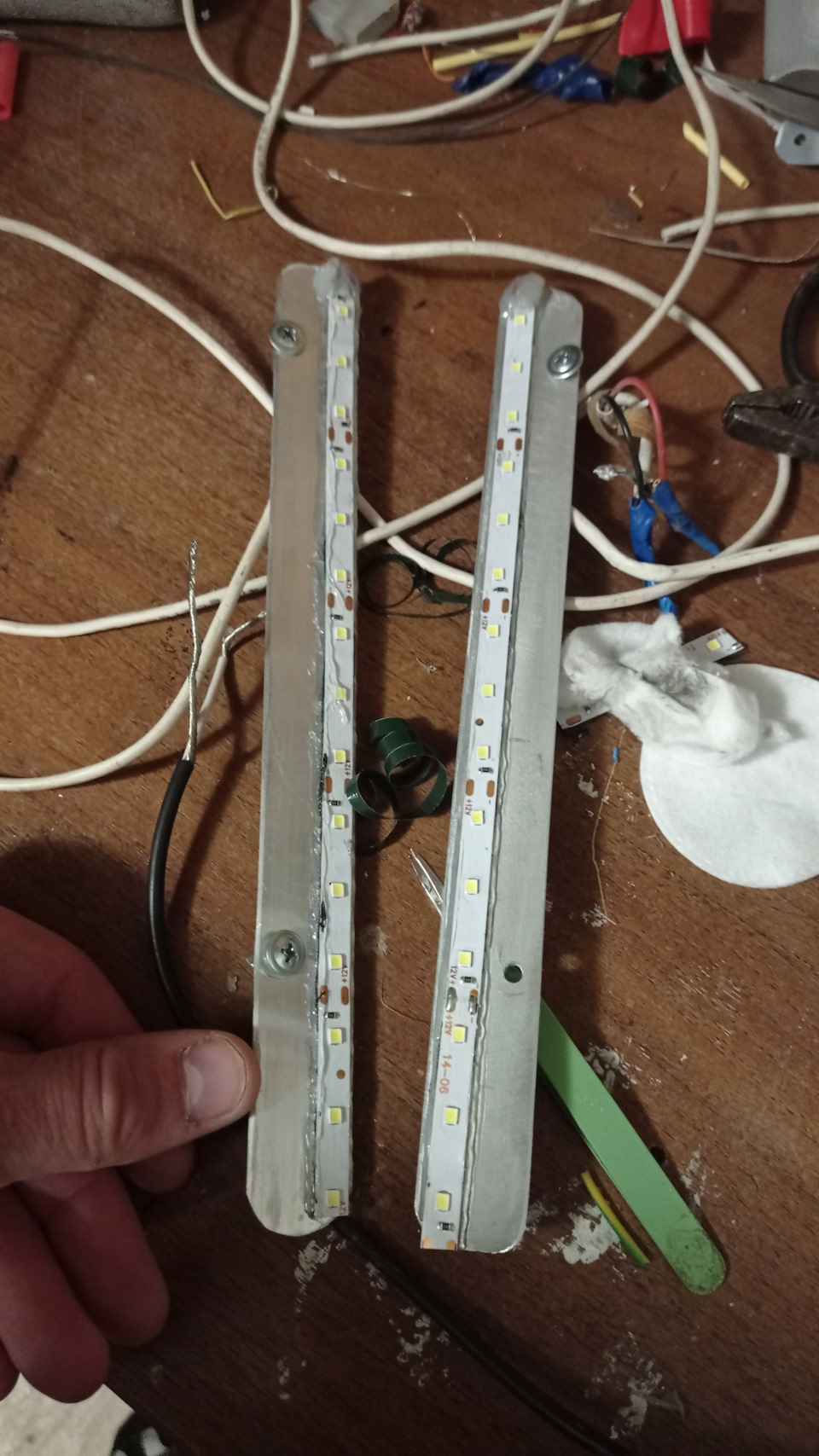 Вот такие полоски — Geely MK Cross