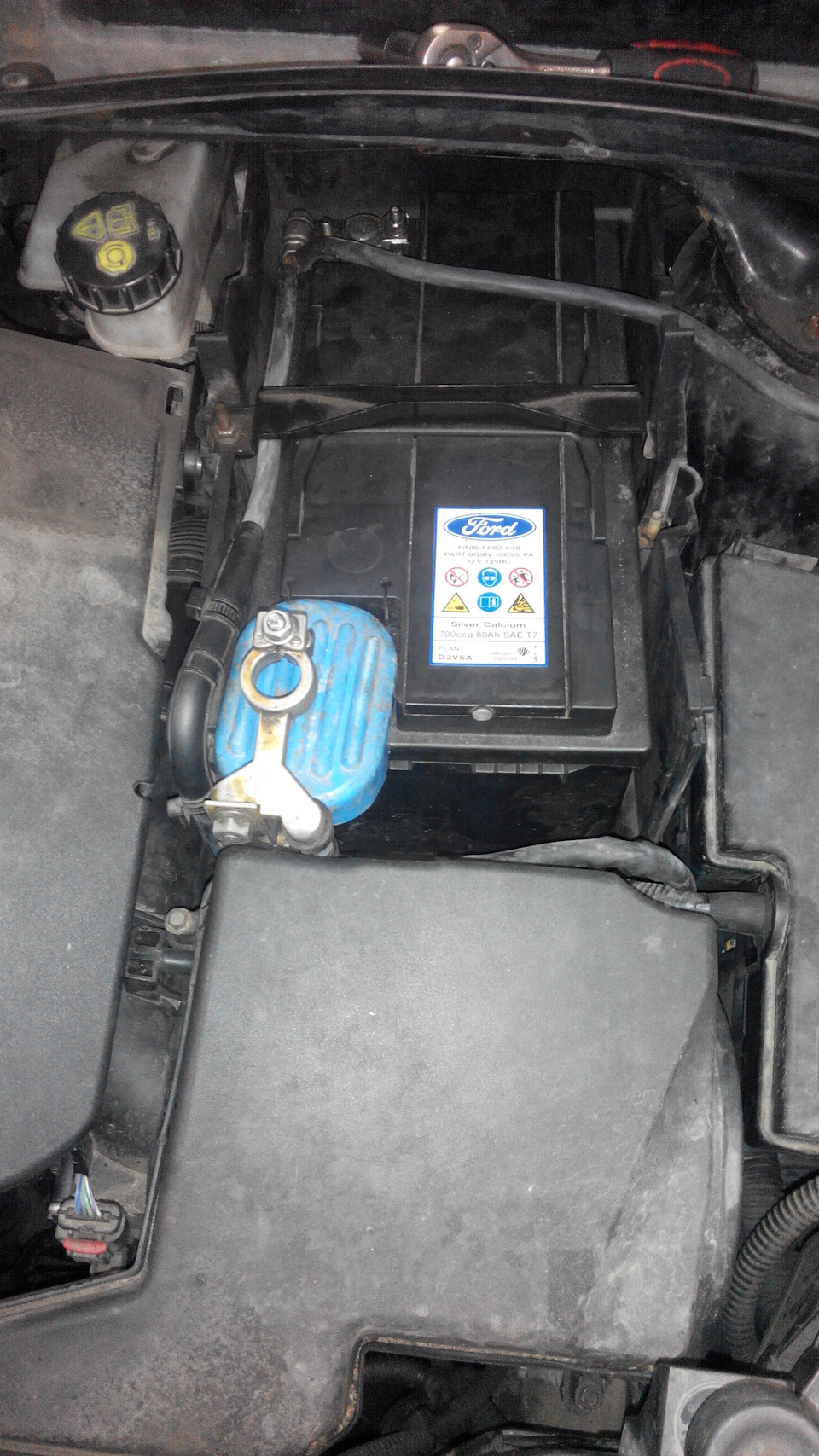Запчасти на фото: 1682030. Фото в бортжурнале Ford Kuga (1G)