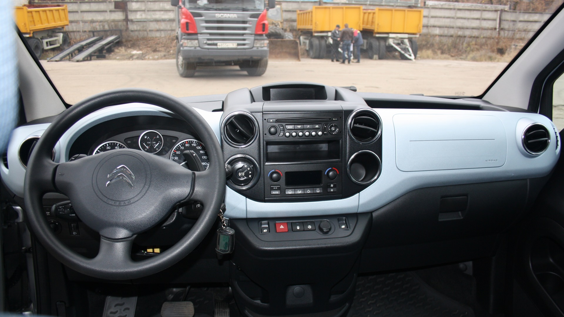 Citroen Berlingo (2G) 1.6 дизельный 2013 | XTR 1,6 e-HDI 6РКПП на DRIVE2