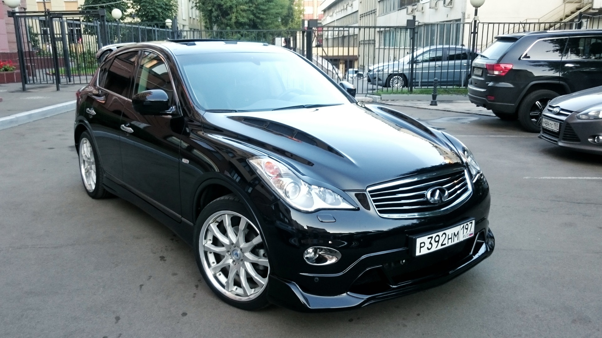 Infinity ex25. Инфинити ех25. Infiniti ex25 Tuning. Infiniti ex25 обвес. Infiniti ex35 обвес.