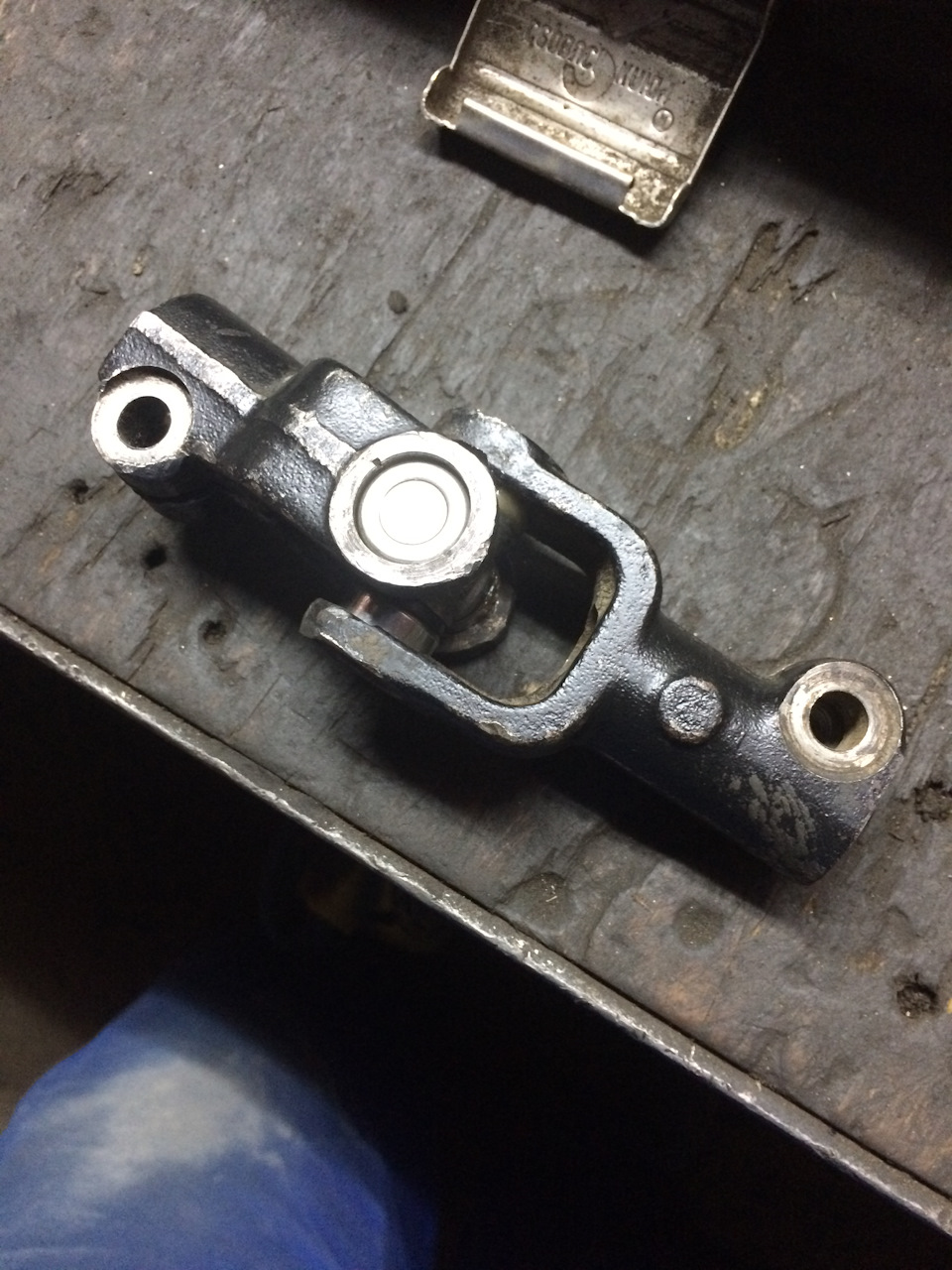 Люфт рулевой колонки — Toyota Mark II (90), 2 л, 1995 года | своими ...