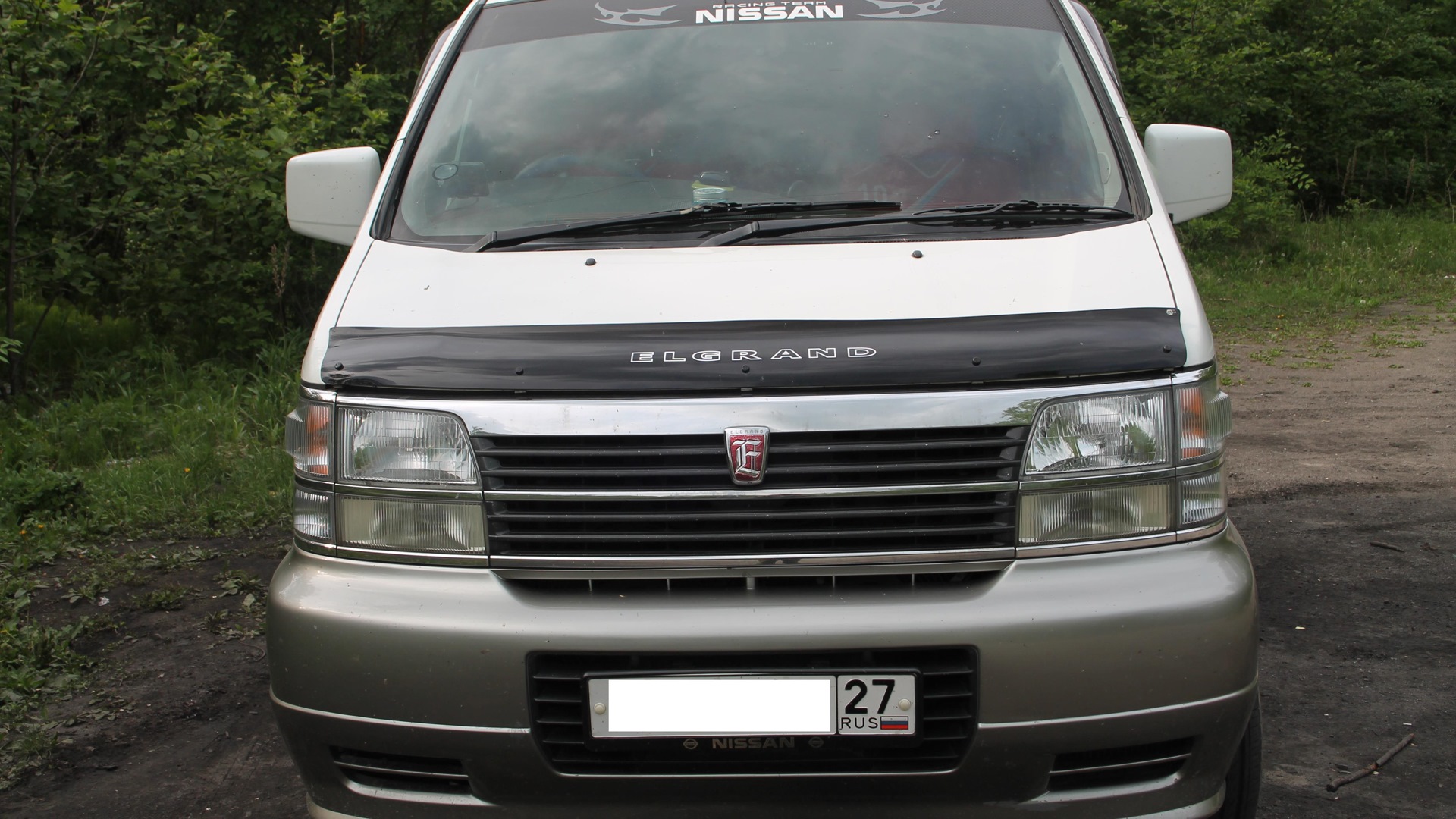 Nissan Elgrand Сѓ 50