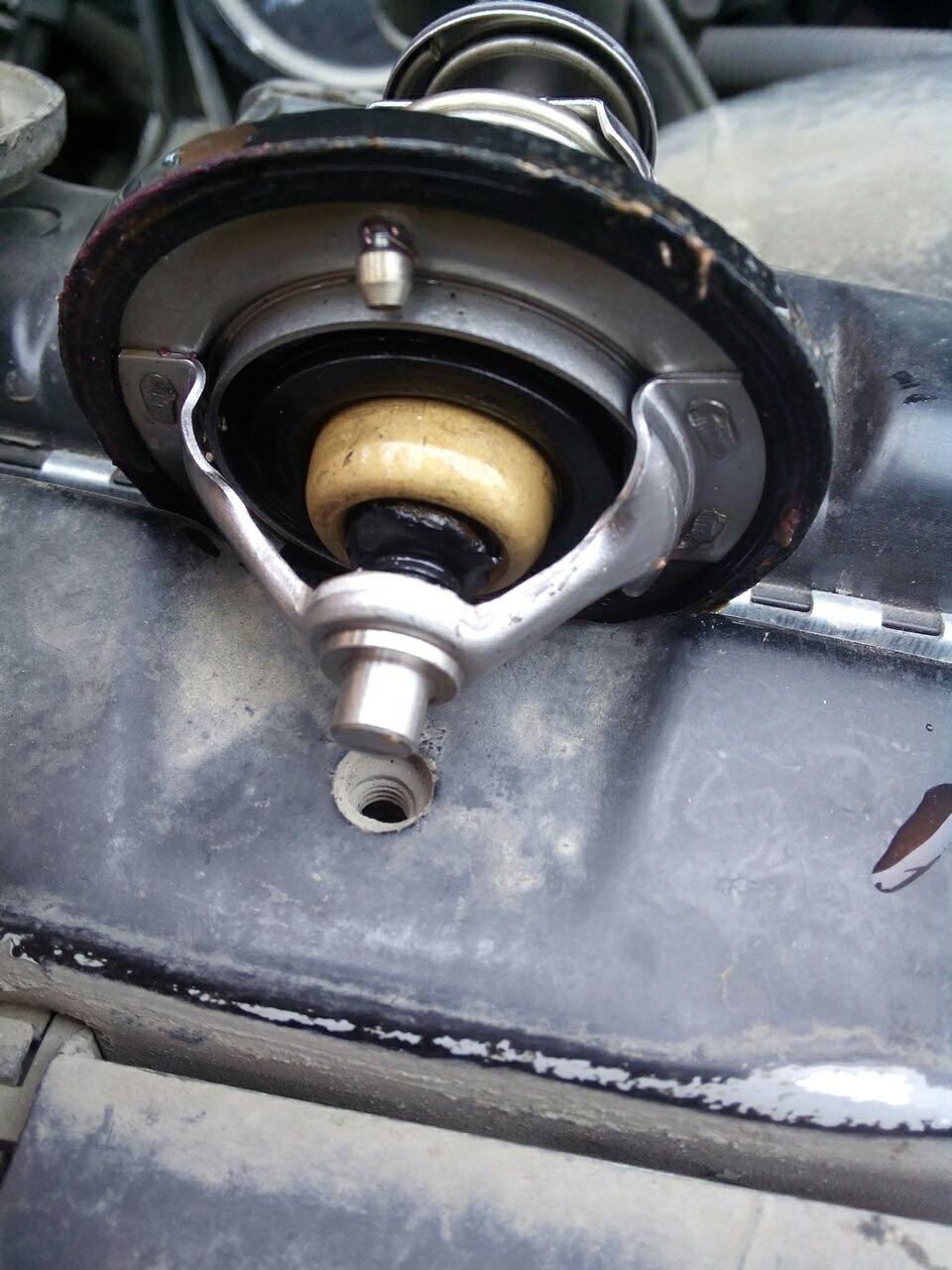 Термостат паджеро спорт