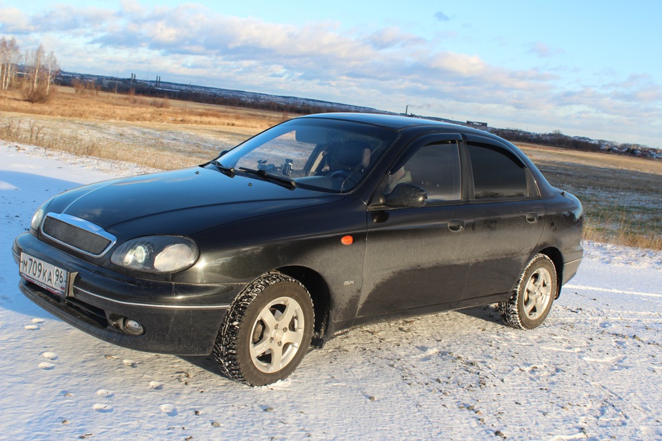 Chevrolet lanos Black