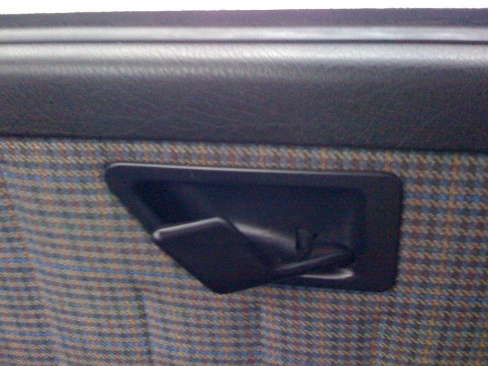 Заклинило переднюю пассажирскую дверь — FIAT Tipo, 1,4 л, 1989 года ...