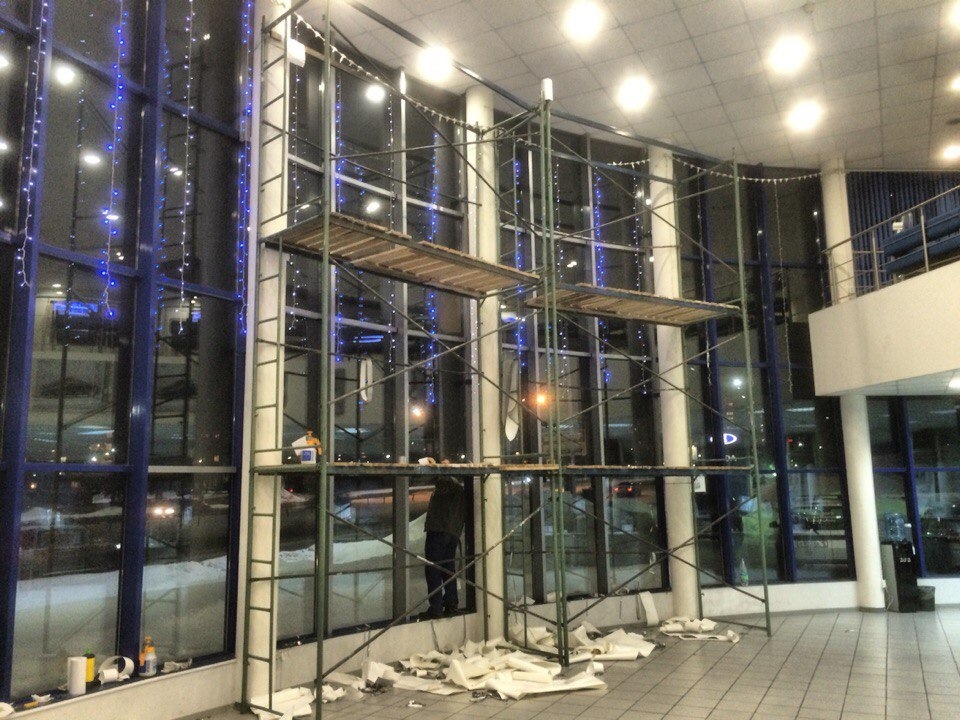 Оклейка рам фасадного остекления ДЦ Петрозаводск-Лада. — DRIVE2