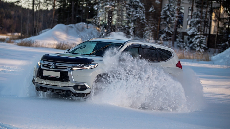 Дефлектор капота — Mitsubishi Pajero Sport (3G), 2,4 л, 2017 года ...
