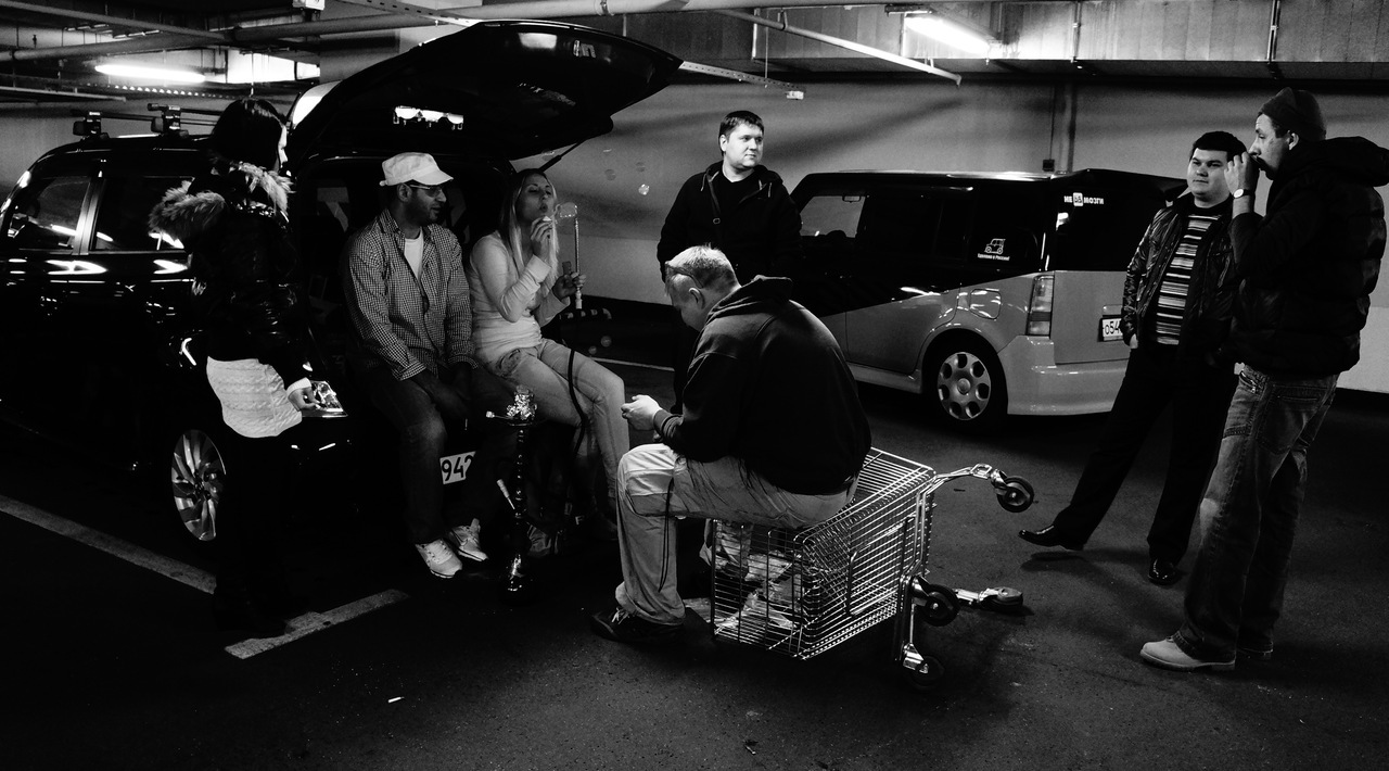 ночные бандиты. ночные бандиты симферополя 2013. мерседес w124 бандитский.