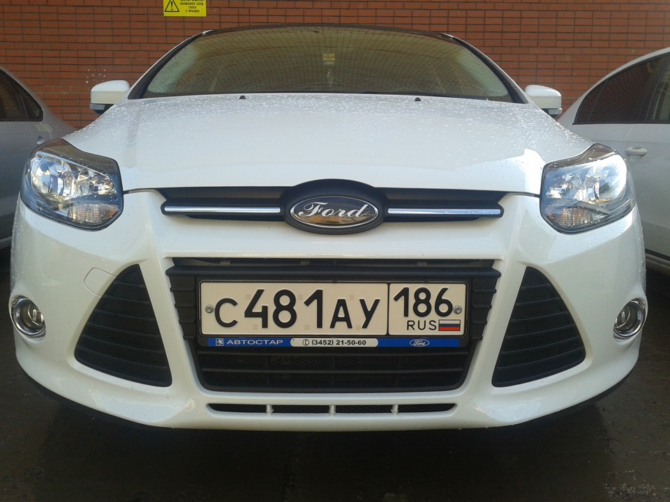 8. Значок форда в винил — Ford Focus Hatchback III, 1,6 л, 2013 года ...