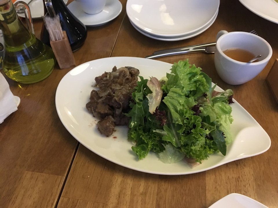 2 — KIA Sorento (2G)