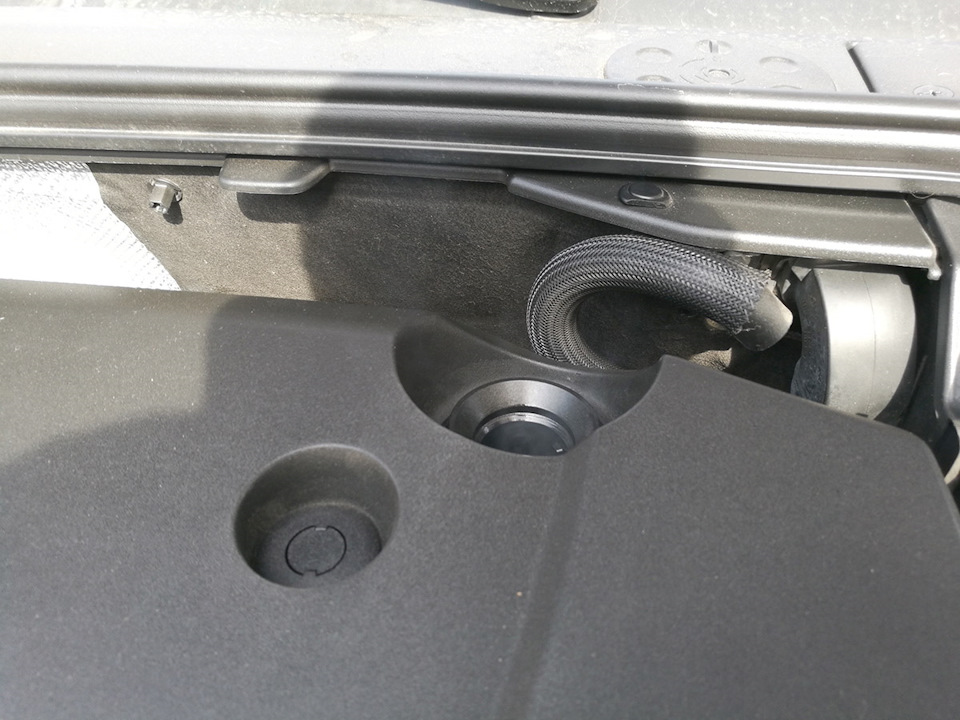 Дым из двигателя? Аааа., картерные газы, нет не слышал… — Volvo V60 ...