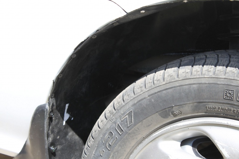 Установка задних подкрылок — Honda Civic Ferio (6G), 1,5 л, 1998 года ...