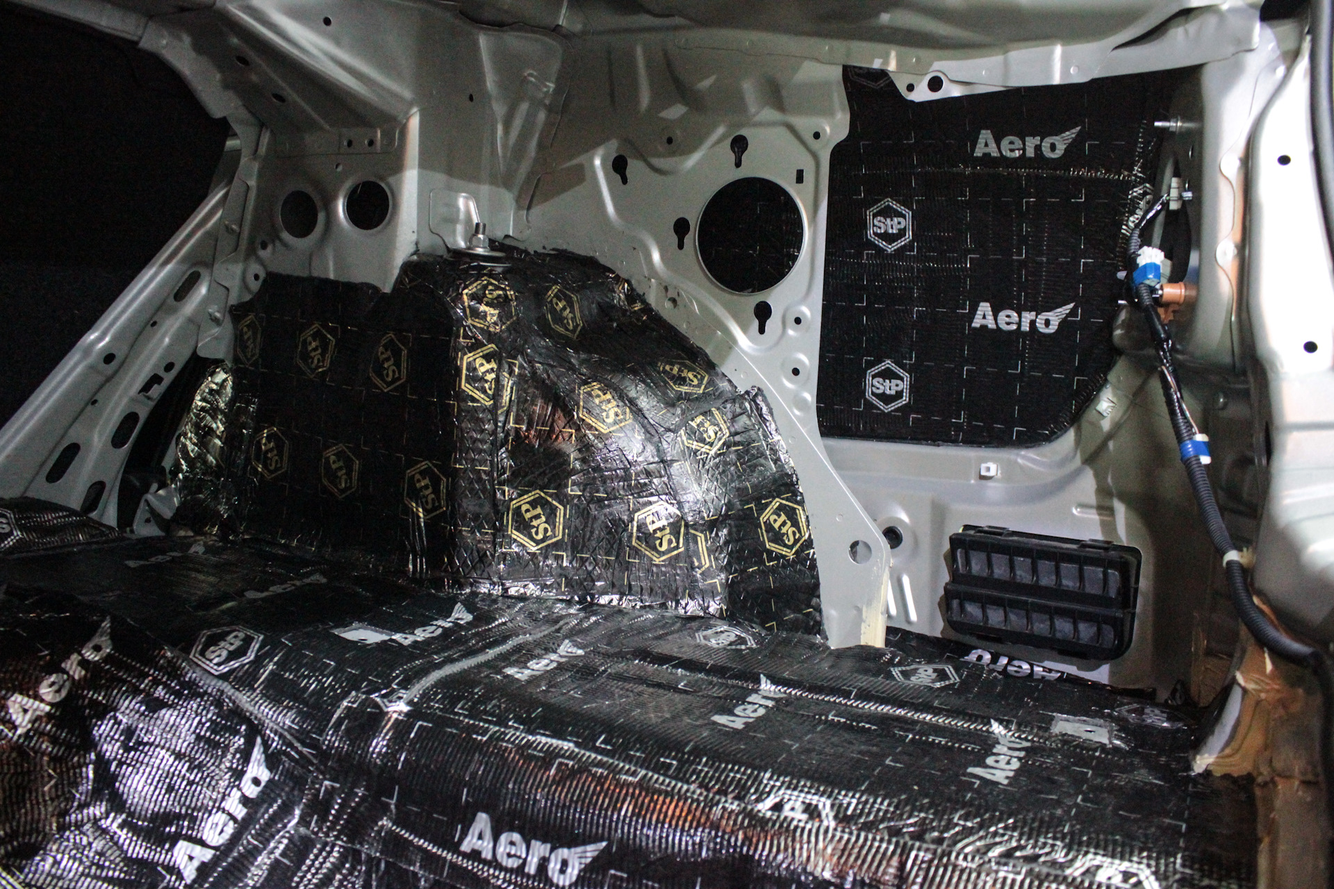 Шумоизоляция цивик 4д салон. Шумоизоляция цивик. Шумоизоляция цивик. Шумка цивик 4д. Шумоизоляция цивик.