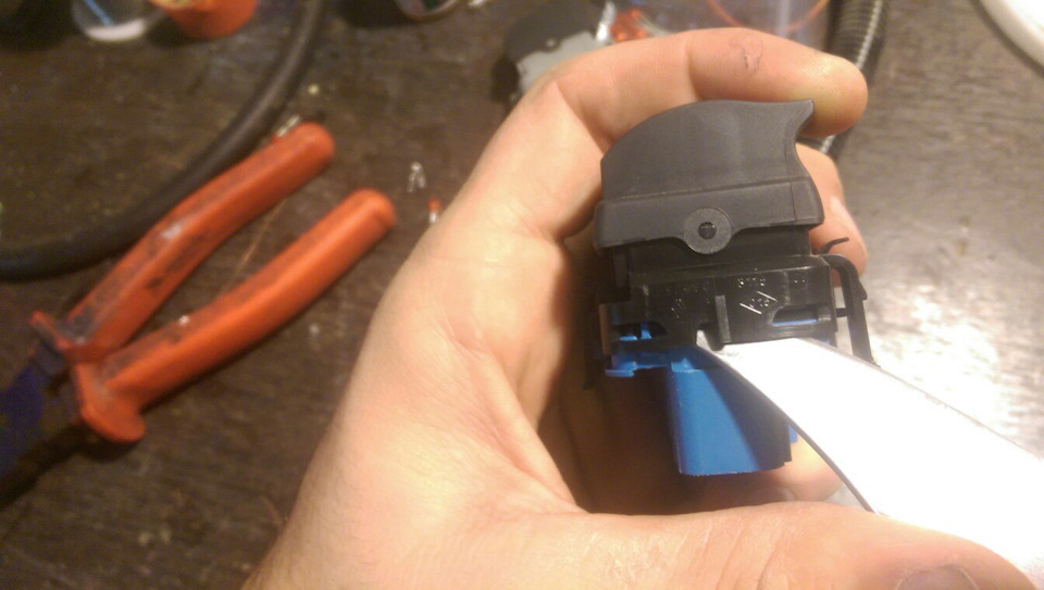 Пересвет кнопок ЭСП Duster [Инструкция] — Renault Logan (1G), 1,6 л ...