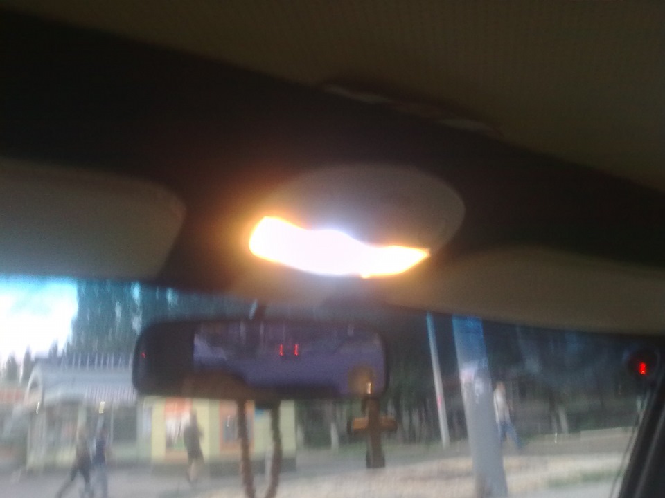 Плафон от калины в салон ваз 2106 — Lada 2106, 1,6 л, 1997 года ...