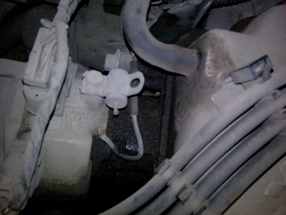 дым… плавится проводка. — Mitsubishi Galant (7G), 1,8 л, 1996 года ...