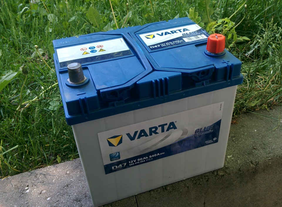 5. Акб мазда мпв 2. Мазда 3 аккумулятор. Аккумулятор мазда мпв. Gigawatt 574 104 068 g74r.