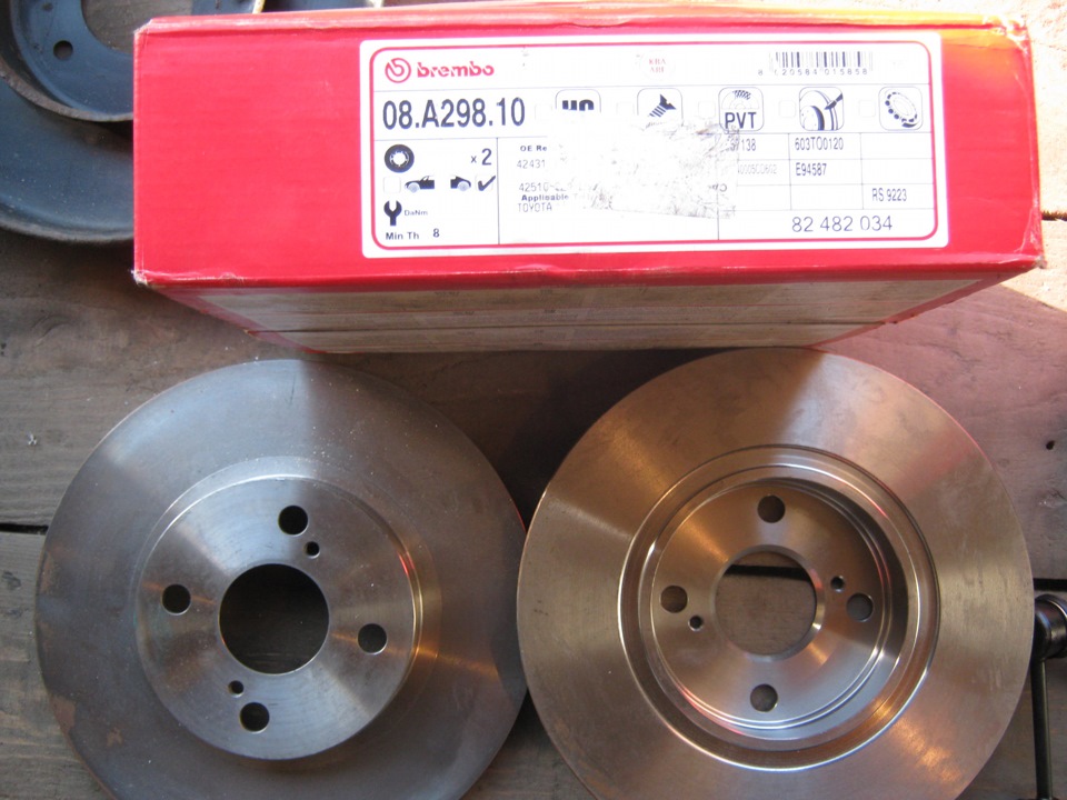 Диск 10 2. BREMBO 08a26810 диск тормозной. BREMBO 08.A858.17диск тормозной. BREMBO 08.5211.10. Тормозной диск BREMBO 08a42911.