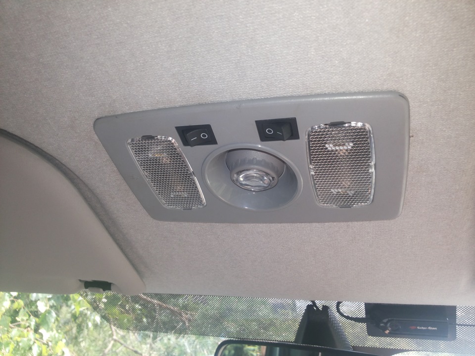 "нормальное" освещение кабины — Ford Transit (7G), 2,5 л, 2012 года ...