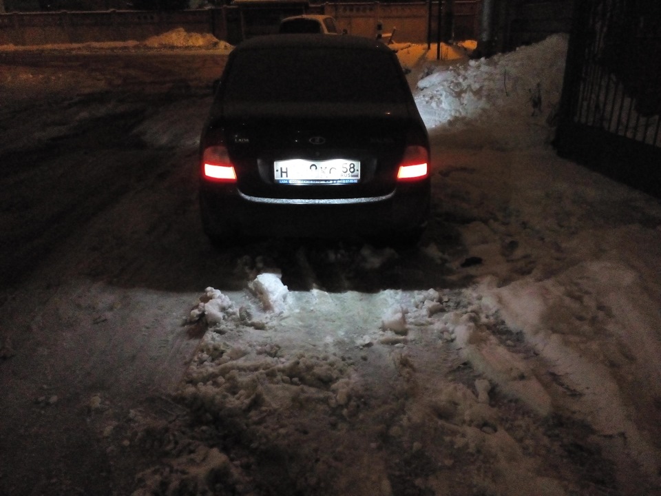 Лампы в габаритные огни и подсветку номера SHO-ME — Lada Калина седан ...