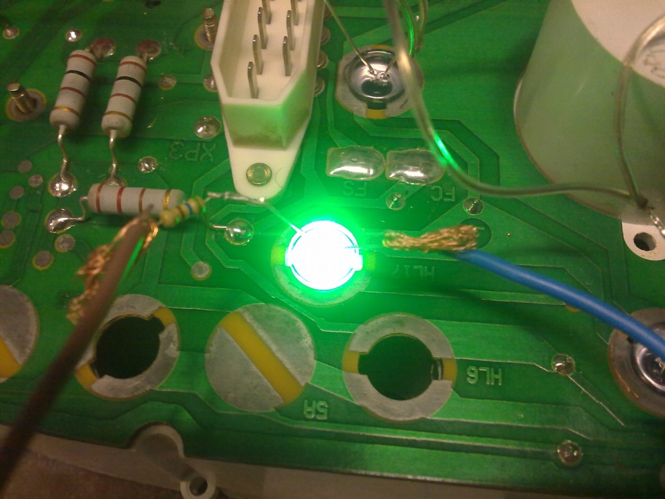 LED подсветка приборки. — ГАЗ 3110, 2,4 л, 1999 года | тюнинг | DRIVE2