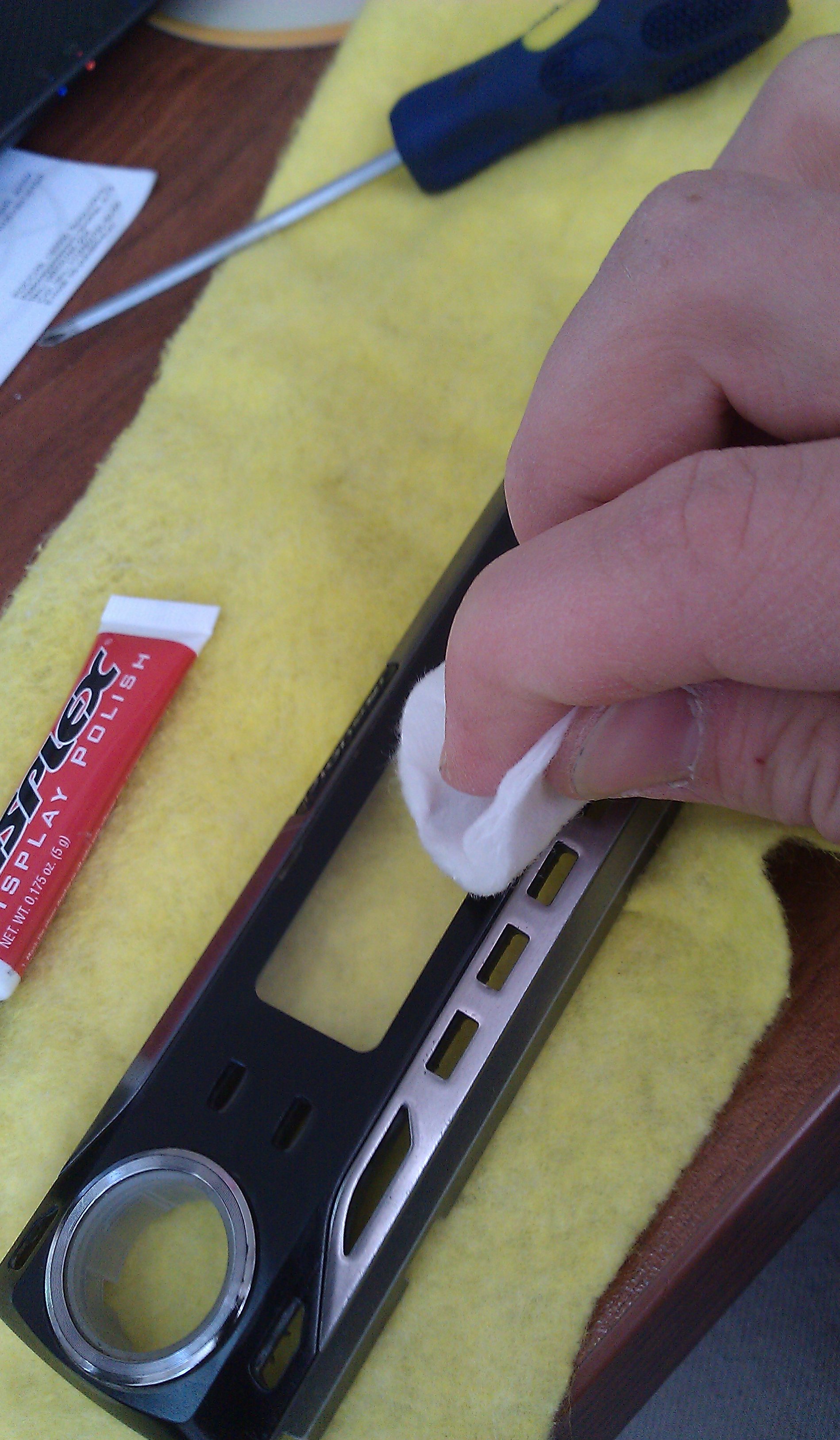 5896d48s 960 Как отполировать панель магнитолы авто