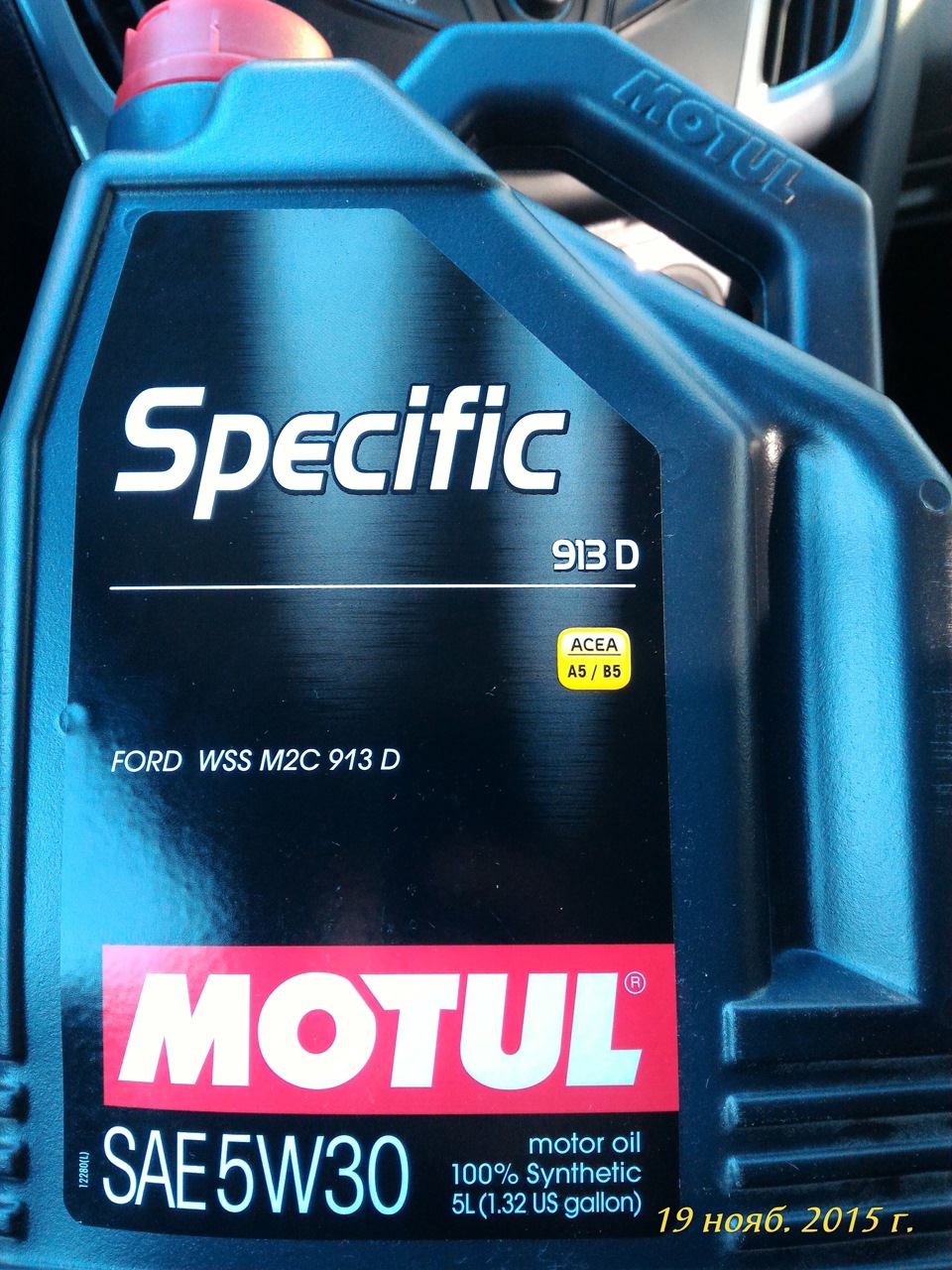 Мотюль подбор по автомобилю. Motul specific 913d 5w30. Мотюль Форд 5w30. Motul specific 5w30 Ford. Motul для Ford Focus.