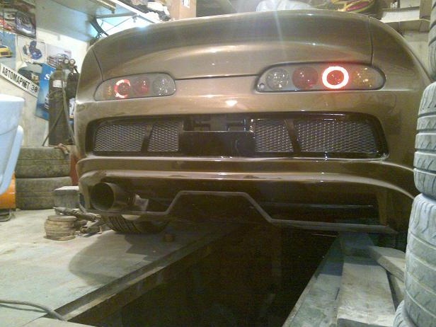 The asphalt is already dry but not yet warmed up  but we are almost ready  - Toyota Supra 30L 1995