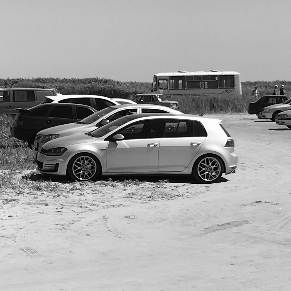 Photo from the logbook Volkswagen Golf GTI Mk7