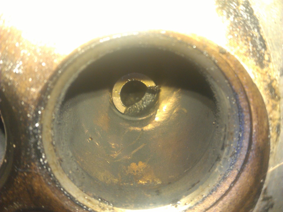 Куда кусочек делся? — Lada 21099