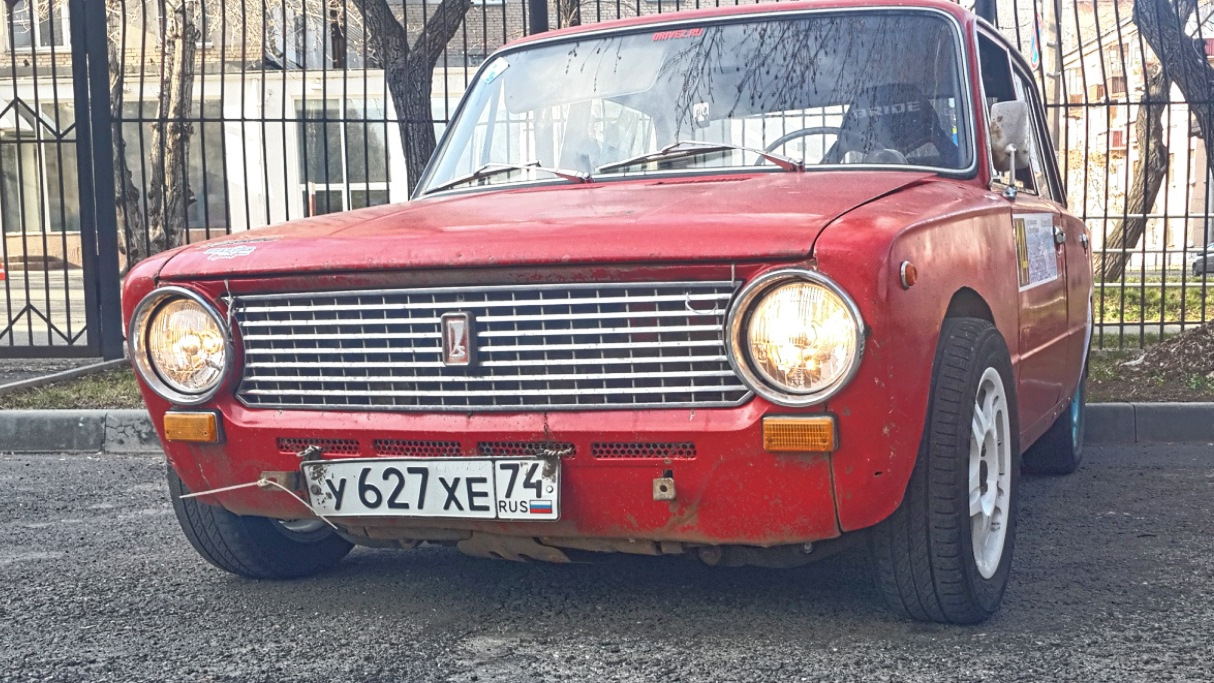 Lada 21011 1.8 бензиновый 1975 | Красный Феррари на DRIVE2