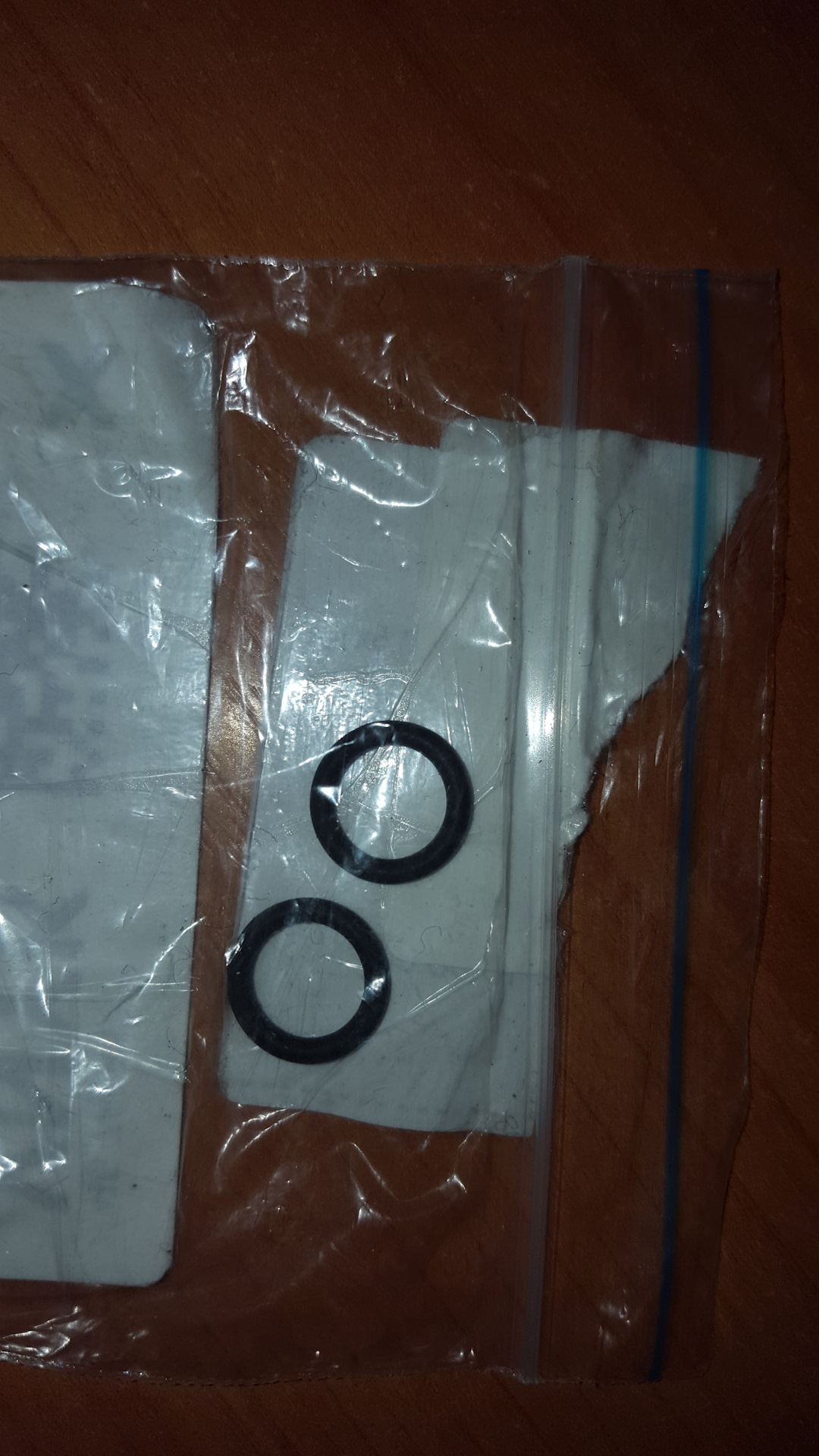 прокладка щупа масляного 2107. уплотнительное кольцо масляного щупа форд фокус 2. 355. прокладка щупа. трубка масляного щупа камминз 6ст.