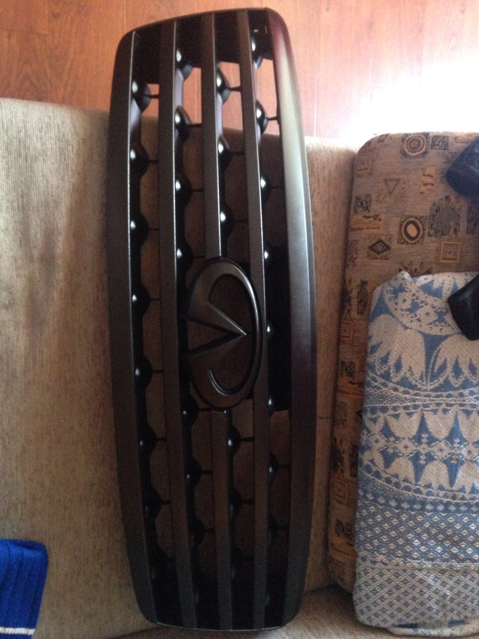 Покраска решетки радиатора — Infiniti FX (1G), 4,5 л, 2007 года ...