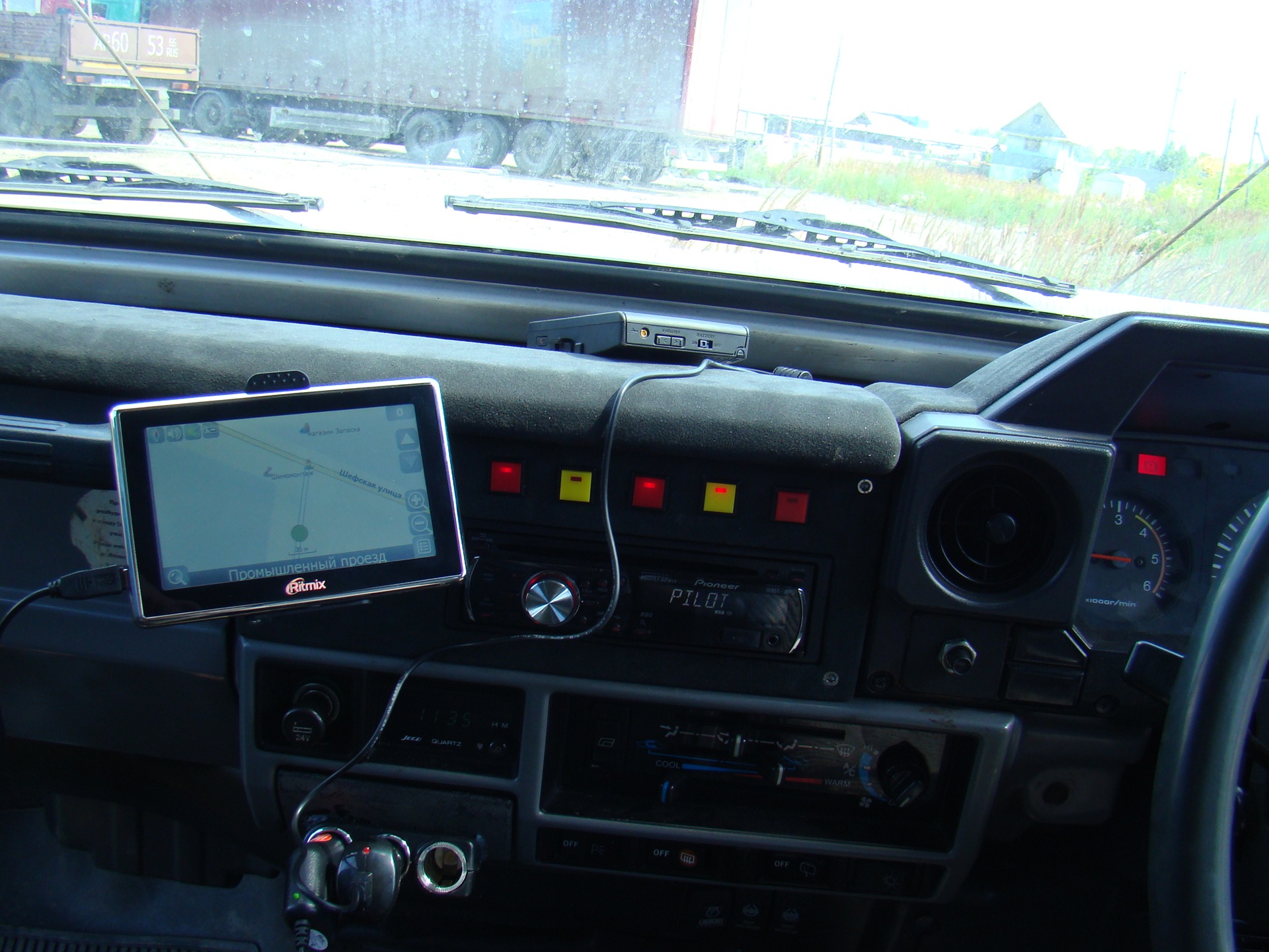   Toyota Land Cruiser 34 1985 