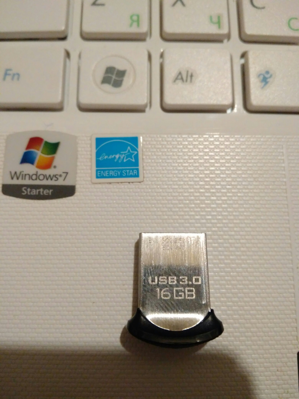 Не стала работать флешка в штатной магнитоле. — DRIVE2