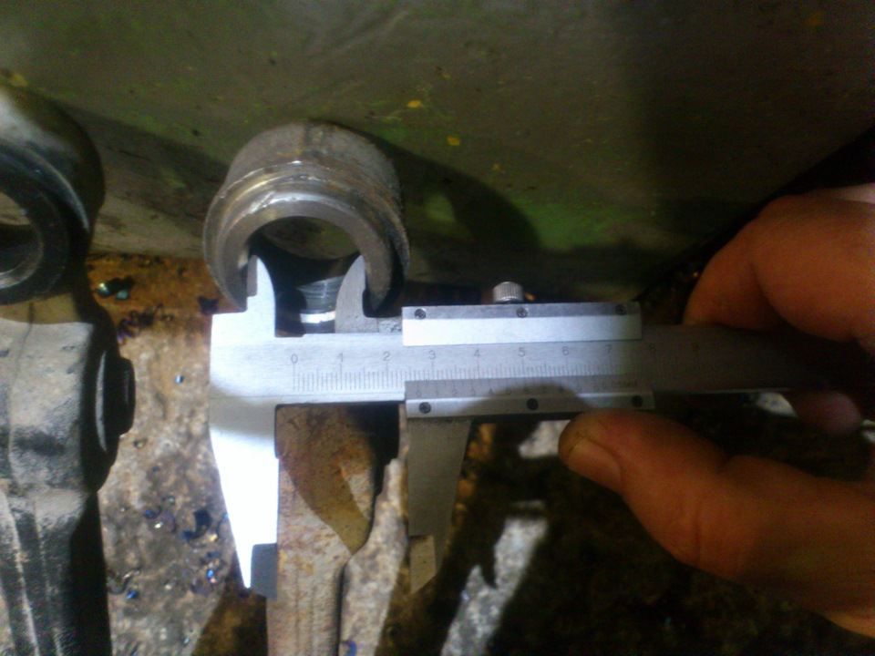 Оригинальный рычаг — Mitsubishi Galant (8G)